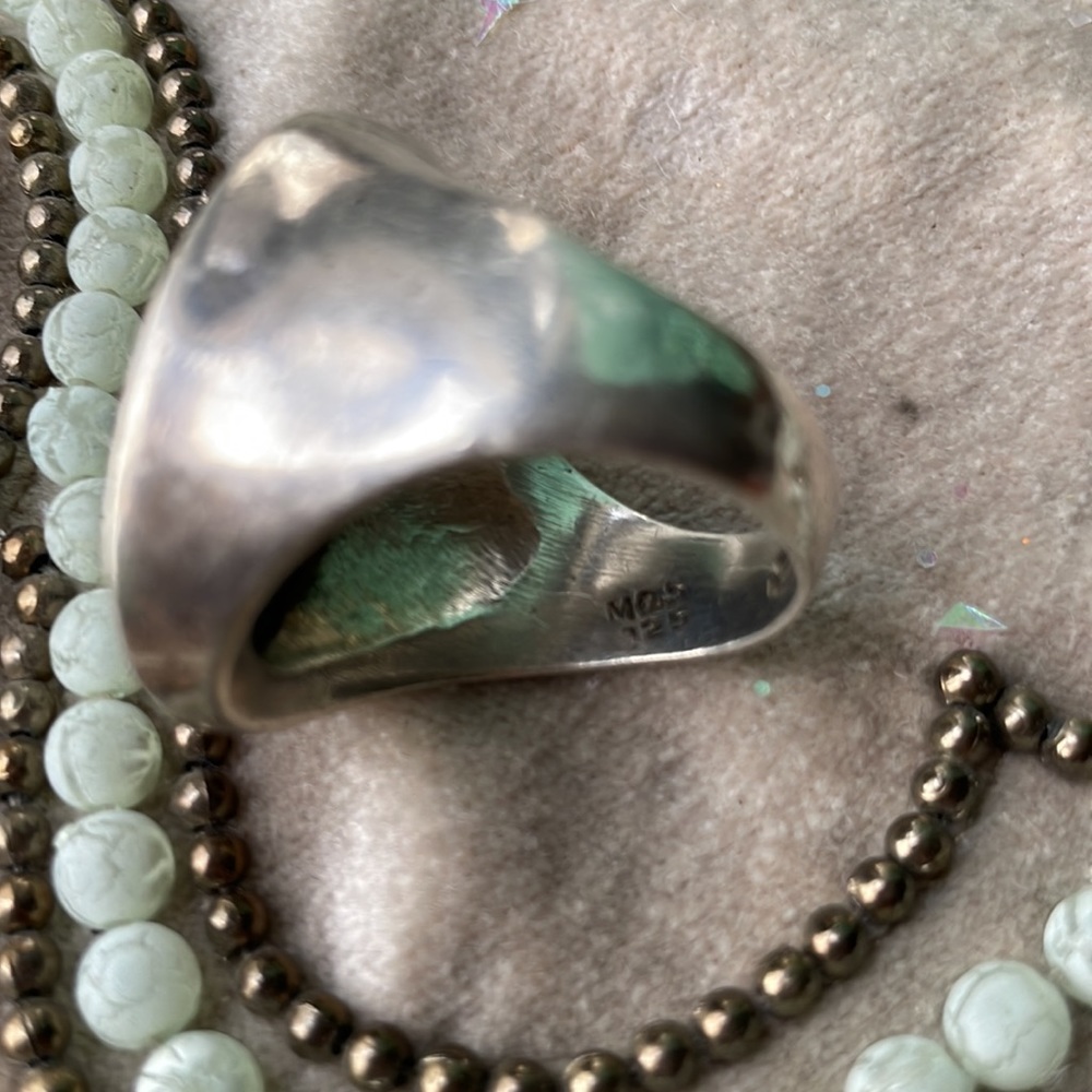 Solid Sterling Silver And Blue Lapis Ring - image 4